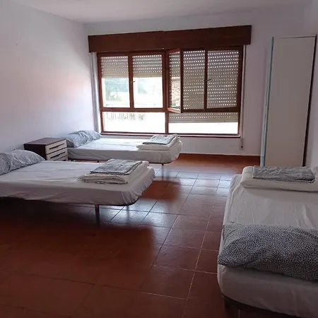 Hostel Llanes Surfcamp *