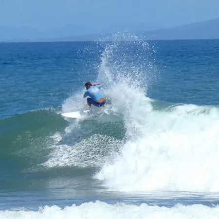 Llanes Surfcamp *